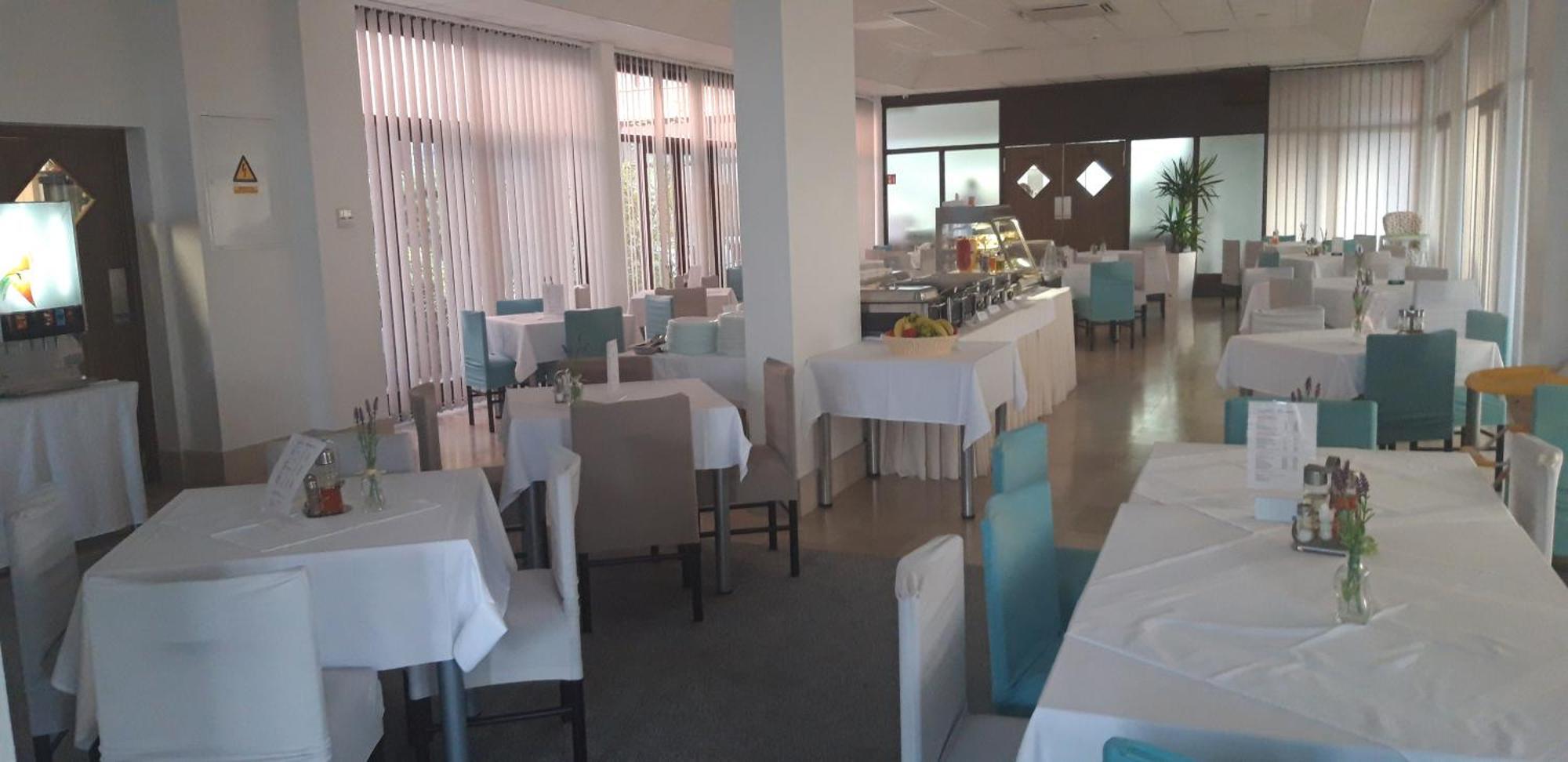 Hotel Albamaris Biograd Na Moru Esterno foto